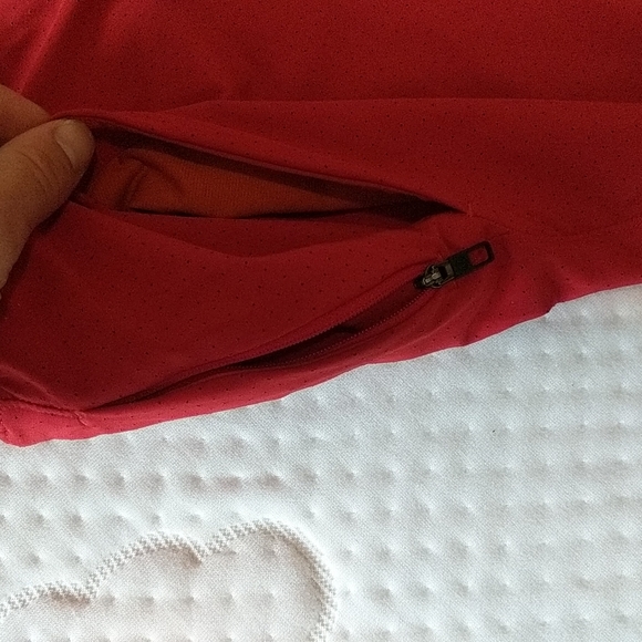 Lululemon 9 inch linerless Pace Breaker Shorts - Picture 2 of 4